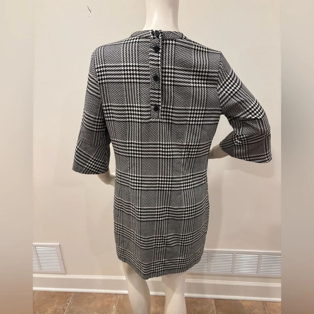 H&M Houndstooth Black and White Dress with Swan Sequin Appliqué, size 12